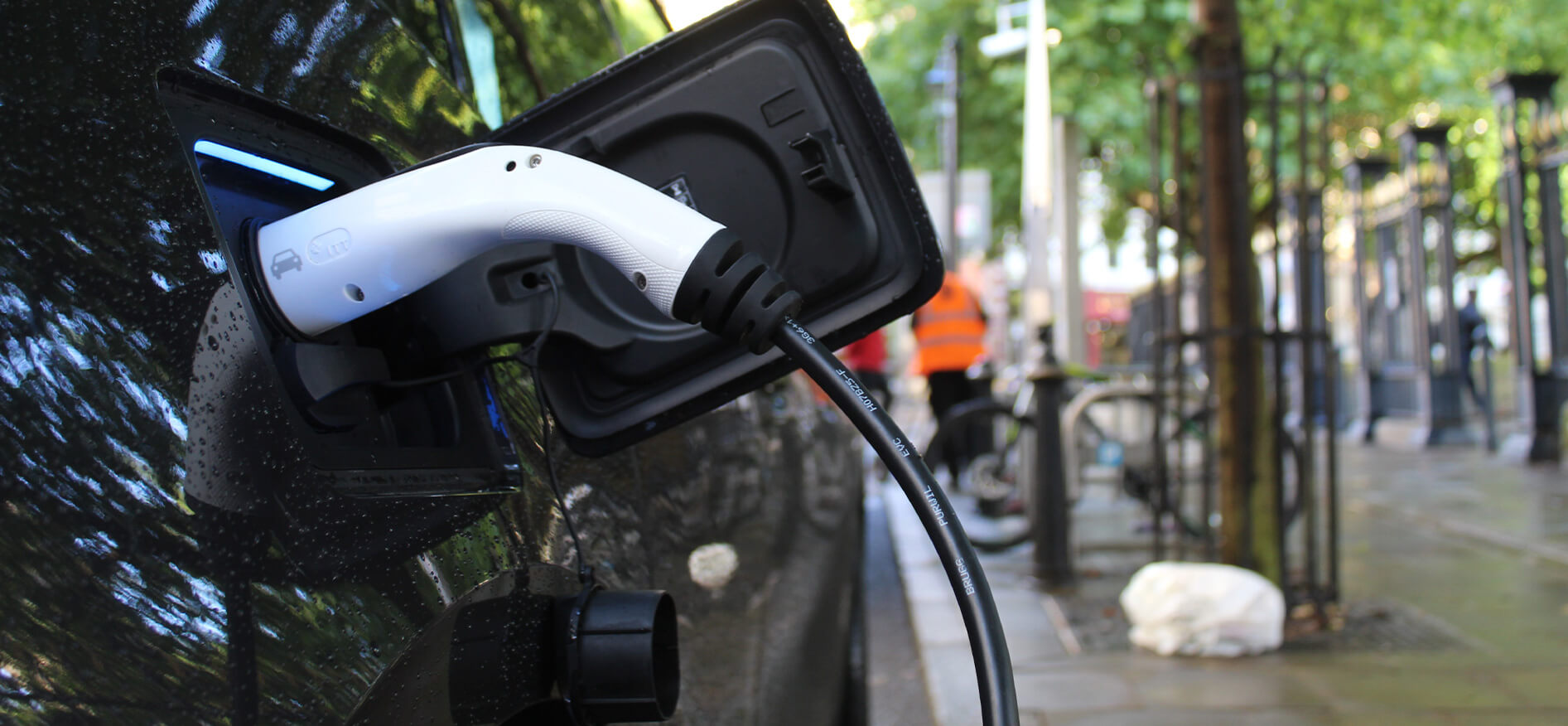 reduce fossil fuels with electric cars